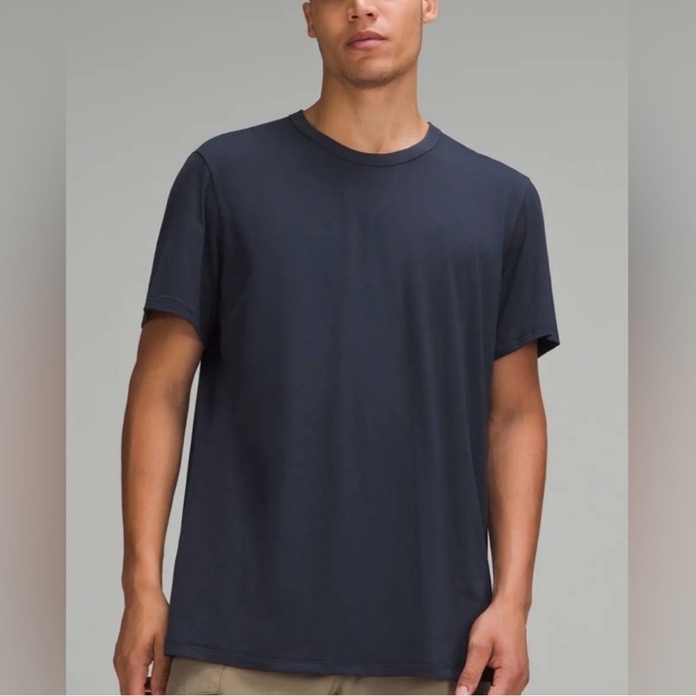 Lululemon Men's fundamental Classic Crew Neck T-Shirt navy 51991